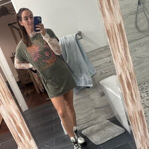 Green Graphic T-Shirt Dress